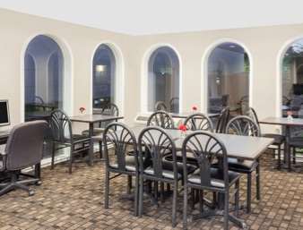 Super 8 By Wyndham Morton Grove/Chicago Hotel Interior foto